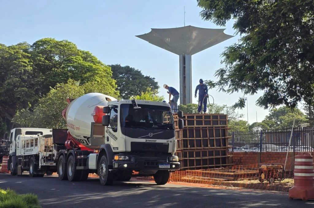 20260417 – maringa – obra anel canda – interdicao rua cordoba by gmf  (1)