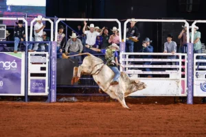 Narração inédita no rodeio da Expoingá promete atrair fãs