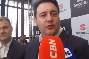 Ratinho Junior abril