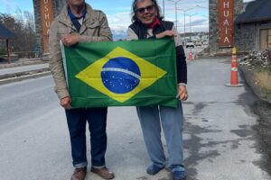 Casal maringaense 70+ volta de aventura na estrada depois de visitar o “fim do mundo”