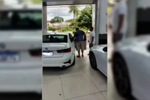 aparencia-simples-do-cliente-chamou-a-atencao-dura-01079319-0-202604071859-ProportionalFillBackground