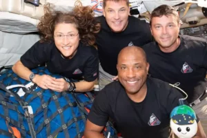 atronautas-artemis-ii-u87wgzfw4vhf