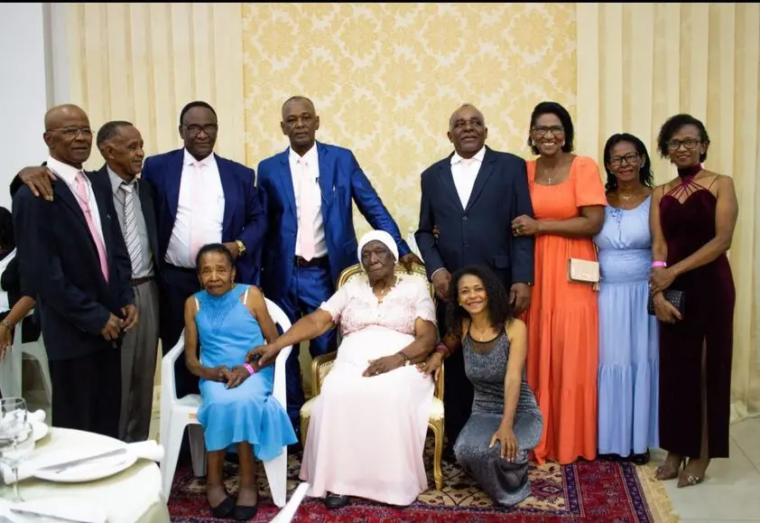 editor-69cbdcfb13a4b