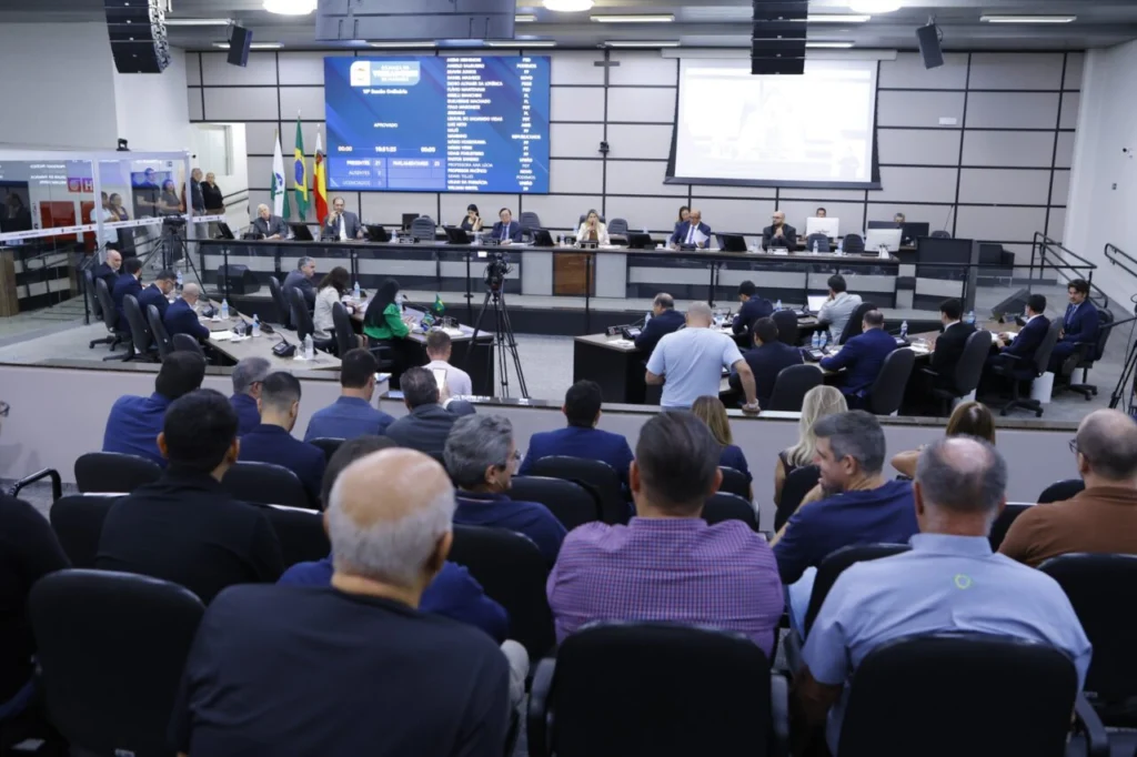 plenário câmara 14 de abril