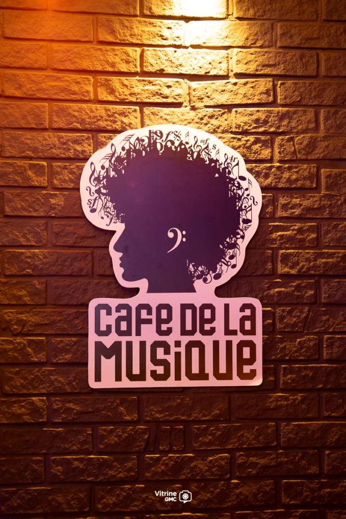 GMC online-09390