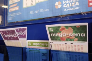 tickets da mega-sena foto istock