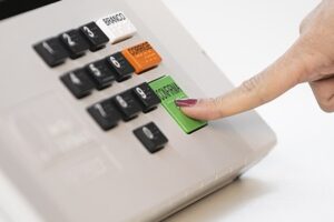 Eleições 2026: prazo para tirar ou regularizar o título eleitoral termina nesta quarta-feira (6)
