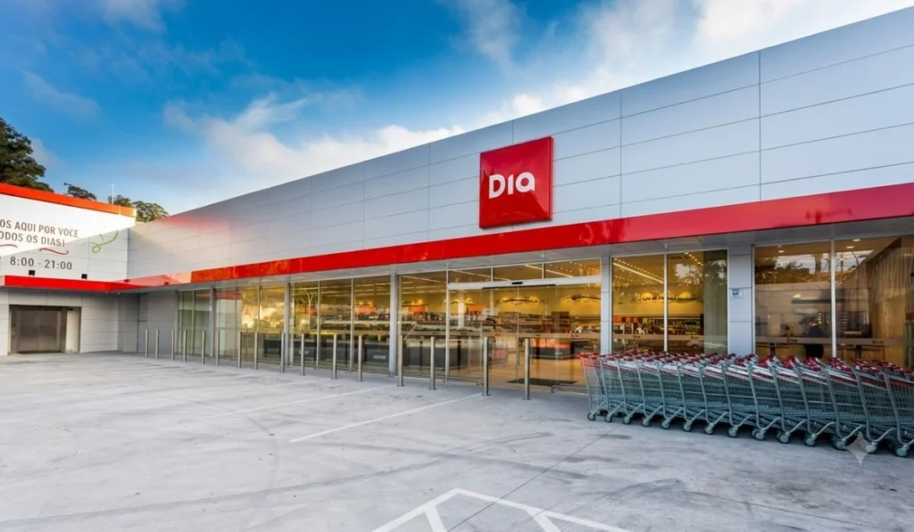 Após fechar 343 lojas no Brasil, rede de supermercados encerra recuperação judicial
