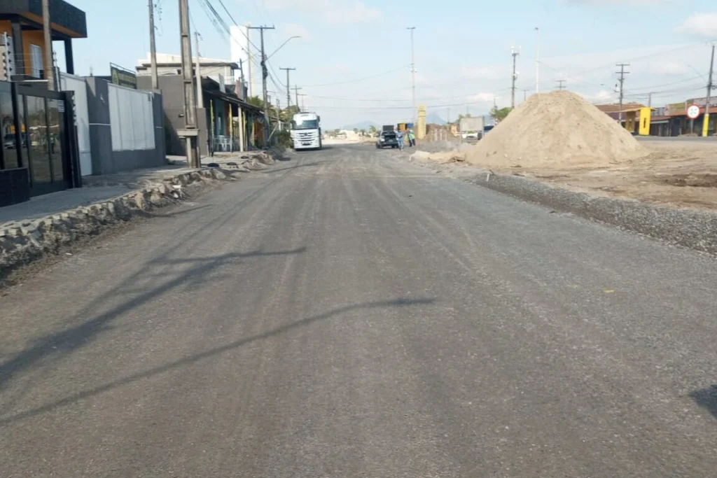 Avança duplicação de rodovia que promete acabar com congestionamento em praias do Litoral do Paraná